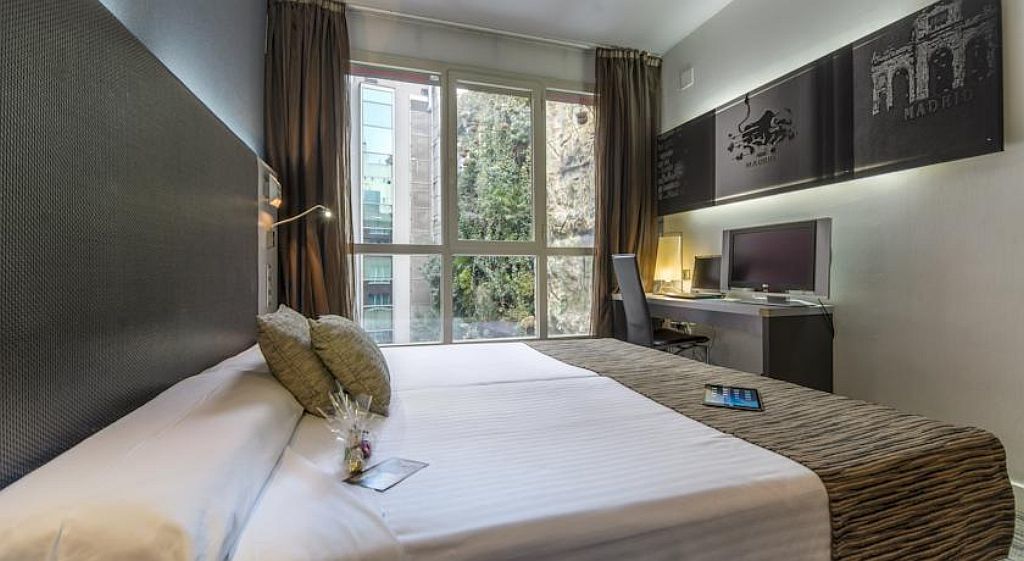 เปอตี พาเลซ พลาซา เอสปาญา Hotel มาดริด ภายนอก รูปภาพ